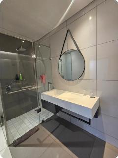 No loadshading Sandton hotel apartment - 6