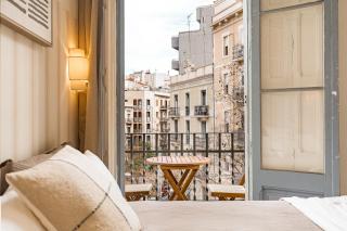 Lovely Apartment with Balcony in Sagrada Familia - Barcelona - 2
