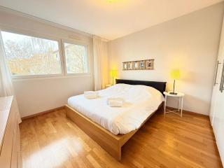 179 Comfortable sunny quiet good location and free parking included - Lausanne - 6