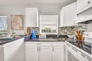 Kemps Ridley 102, Heated Pool, Oceanfront - 8
