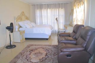 Comfort stay Guesthouse - 2