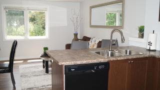 Nice 2 bdr 2 parking, pet friendly, patio - 6