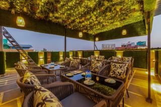 HOTEL UPTOWN with Luxury Restaurant & Rooftop Near Connaught Place, New Delhi City Centre - 8