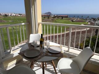 Golf del Sur Apartment - magnificent panorama of the ocean, el Teide, and Montaña Roja - 0