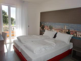 Residence Rivachiara (check-in at Hotel Riviera in Viale Rovereto, 95) - Riva del Garda - 2