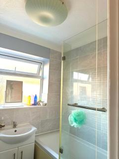 40 Kennett Gardens - 4