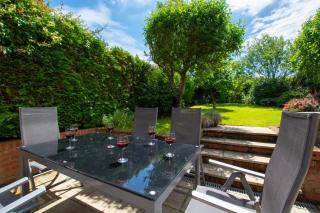 3 Bed in Salthouse oc-2002 - 8
