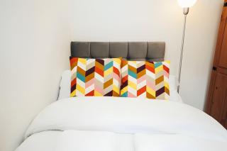 4 Bed House in Central Derby with Parking WiFi Smart TV - Derby - 6