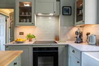 Old Orchard Elegance - Private Parking - 9