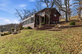 Family-Friendly Lakefront Home Near Shorty Pants Bar | 21 MM - 7