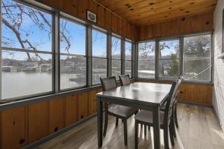 Charming & Cozy Waterfront Cabin at 21mm Near Shorty Pants - 1