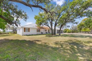 Rivers Oaks-The Ranch House Pool & Hot-Tub! - 9