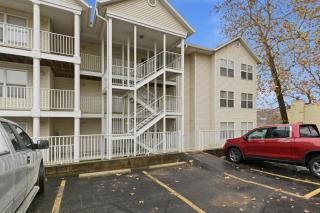 Lake Views & Loft Retreat for Kids w/ 12x30 Slip at MM11 - 7