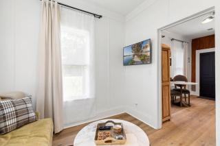 Cozy Cottage in the Heart of Johnson City - 4