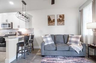 Quiet Casita with Hot Tub six Min from Downtown - 7