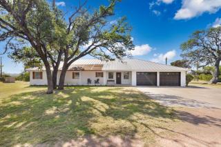 Rivers Oaks-The Ranch House Pool & Hot-Tub! - 8