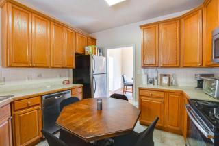 Great for Families! Suburban Home in Ruther Glen - 1