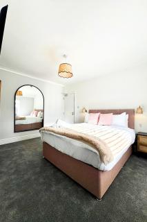 The Lockside By Allsquare Stays 5BDR Heathrow M4 M25 M3 - 3