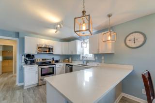 Walkable and Renovated! Salter Path Retreat with Deck - 3