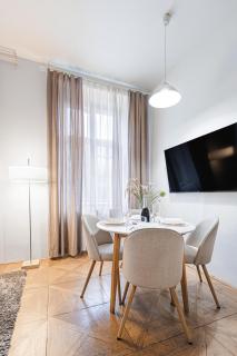 Exclusive apartment near Kafka's head - 4