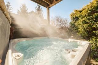 Timber Ridge Haven 5BR Sleeps 14, Hot Tub, Pool table, 5 Min to Lake - 8