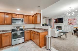 Workspace and Pool Access! Scottsdale Extended Stay - 2