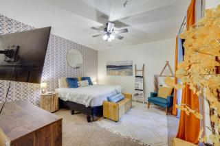 Workspace and Pool Access! Scottsdale Extended Stay - 1
