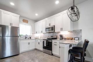 Quiet Casita with Hot Tub six Min from Downtown - 2