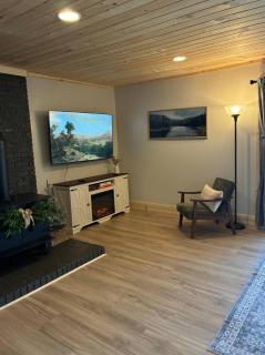 Cozy Cabin Retreat - Relax & Unwind in Wytheville - 2