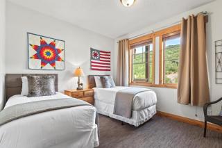 Town Pointe by KBM - 2