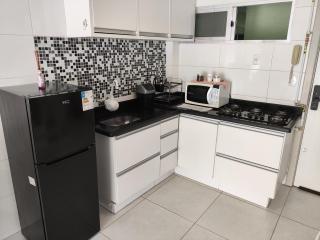 Apartamento inteiro, aconchegante e bem localizado - 1