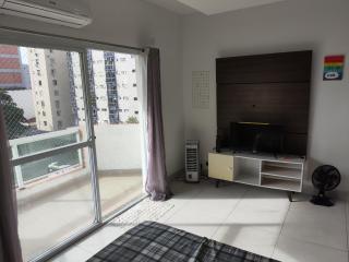 Apartamento inteiro, aconchegante e bem localizado - 7