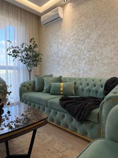 Elegant 2BR BW Apartment 2 Bathrooms -Private Garage A1 Residence Bw - 0