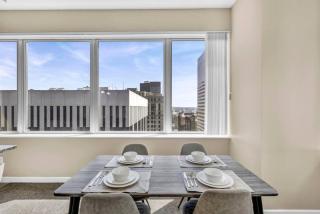 21st Floor Penthouse | Amazing Views of Downtown! - 6