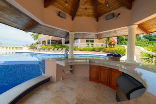 Casa Garmus 10 bdrs ocean views in Los Suenos - 8