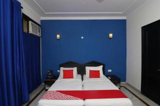 Hotel O Golden Cafe - 5