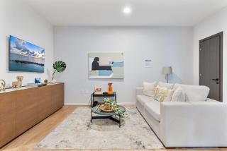 MVR - Walkable Downtown Gem with Breathtaking Views - 3