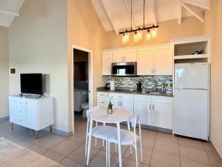 Caribelle 5BR Hilltop Villa Pool & Jacuzzi - 5