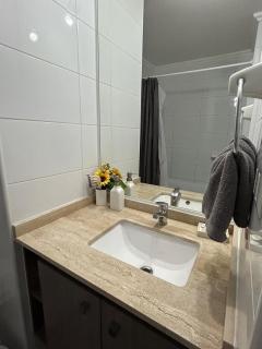 Departamento céntrico y full equipado - 1