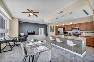 Luxury Condo w/ Lake Views! Center of Downtown - 0