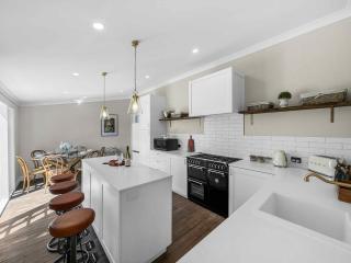 Aveline Cottage - 1