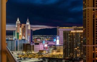 Elite Studio MGM Signature Balcony Strip view - 7