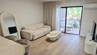 Coastal Luxury Gem - Walk to Surf, Dining & Cafés 1-Bedroom Apartment - 8