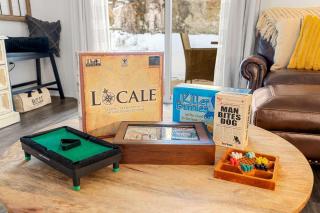 Ashley's Luxurious Snuggery - 2