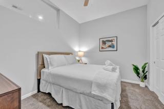 The Playhouse Suites 2BD | Downtown | Security - 6