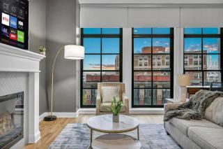 Warm and Cozy Downtown Flat: Paid Parking - 3