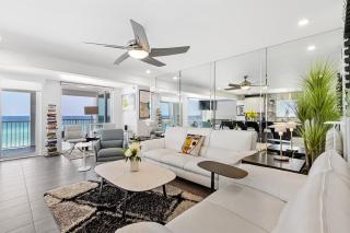 Shoreline Towers 2066 - 4