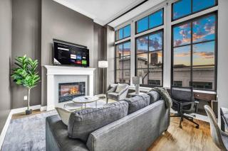 The Halle Downtown 2BD | Parking/Gym/Security - 4