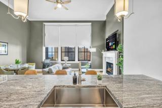 The Halle Downtown 1BD | Parking/Gym/Security - 3