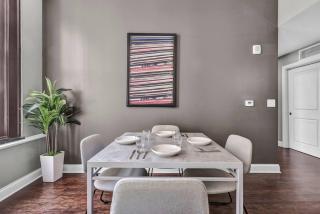 Location! Playhouse Sq ~ Fast Wi-Fi ~ Walkscore 96 - 8